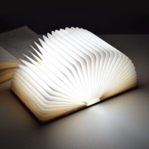 LED lampa kniha