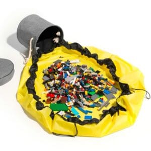 Koš na hračky s hrací podložkou - žlutý