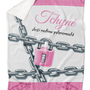 Deka Tchýně drží rodinu pohromadě (Podšití beránkem: ANO)