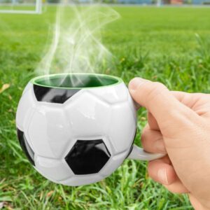 Hrnek fotbalový míč