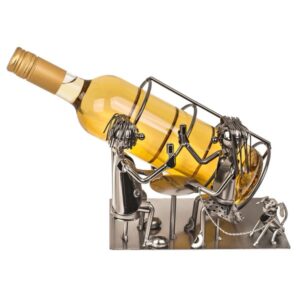 Kovový stojan na víno zamilovaný pár s pejskem