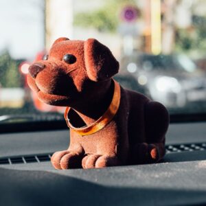 Pes s kývací hlavou